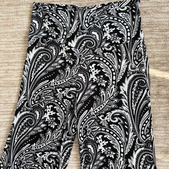 Wide Leg Women's 1X Flowy Black White Paisley High Rise Pants Soft Stretch Boho - Picture 2 of 5
